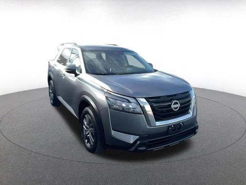 2025 Nissan Pathfinder SV 4WD