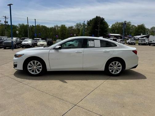 Summit White 2025 Chevrolet Malibu LT W/1LT