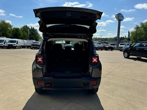 2020 Jeep Renegade TRAILHAWK