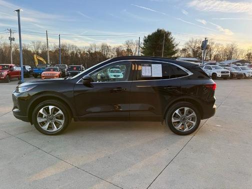 2025 Ford Escape PLATINUM