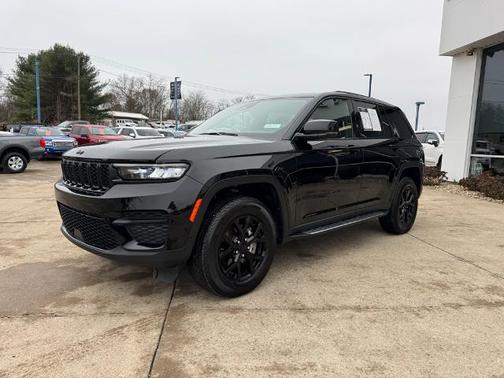 2024 Jeep Grand Cherokee LAREDO