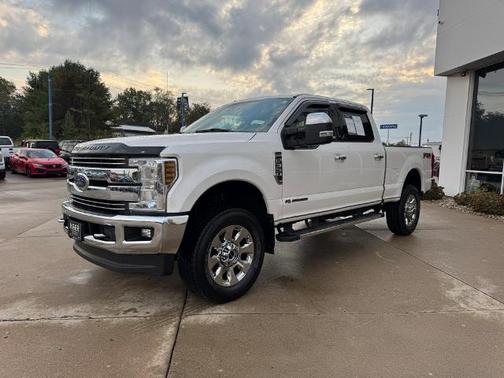 2018 Ford F-350 LARIAT SUPER DUTY