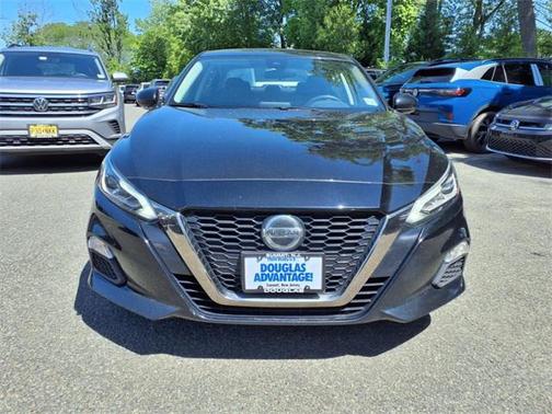 2022 Nissan Altima SR FWD