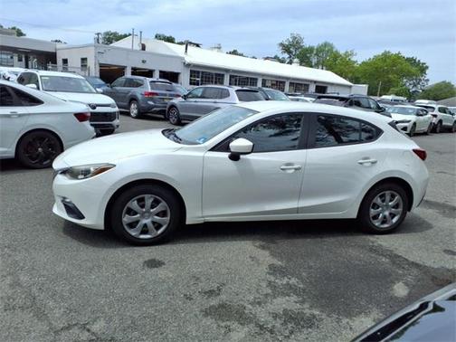 2016 Mazda Mazda3 i Sport