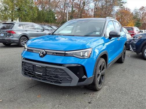 2025 Volkswagen Taos 1.5T SE Black