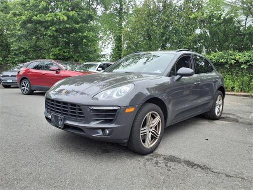 2018 Porsche Macan Base