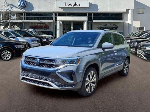 Gray 2023 Volkswagen Taos 1.5T SE