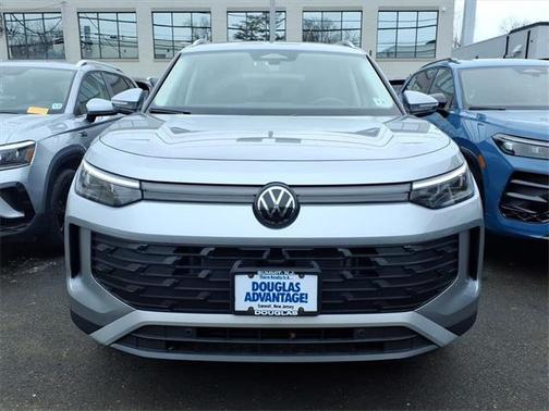 2025 Volkswagen Tiguan 2.0T SE 4MOTION