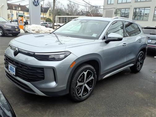 2025 Volkswagen Tiguan 2.0T SE 4MOTION