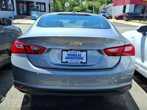 Sterling Gray Metallic 2024 Chevrolet Malibu FWD 1LT