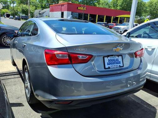 Sterling Gray Metallic 2024 Chevrolet Malibu FWD 1LT