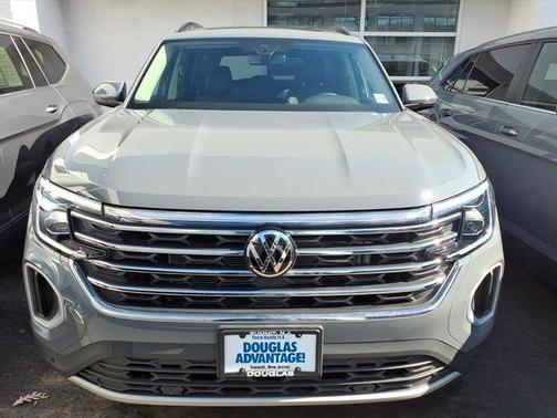 2026 Volkswagen Atlas 2.0T SE w/Technology 4MOTION