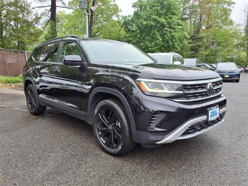 2022 Volkswagen Atlas 3.6L SE w/Technology