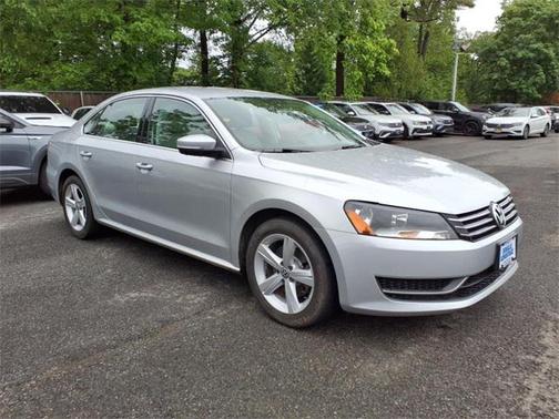 2014 Volkswagen Passat 1.8T Auto SE