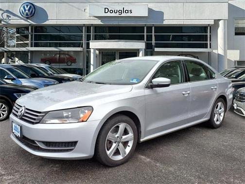2014 Volkswagen Passat 1.8T Auto SE