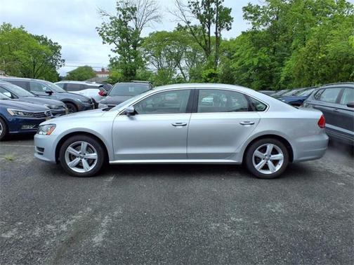 2014 Volkswagen Passat 1.8T Auto SE