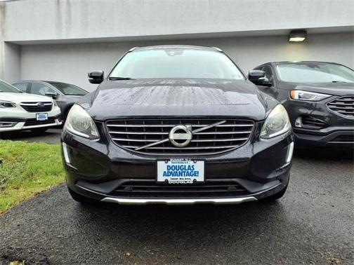 2015 Volvo XC60 T6 Platinum