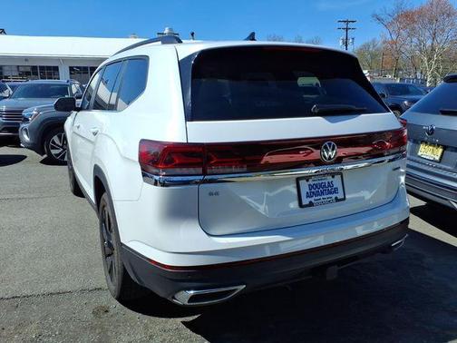 2026 Volkswagen Atlas 2.0T SE w/Technology 4MOTION