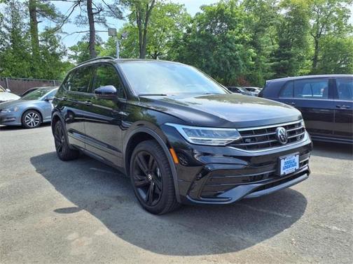 2023 Volkswagen Tiguan 2.0T SE R-Line Black 4MOTION