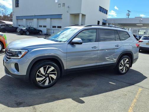 Silver Mist Metallic 2026 Volkswagen Atlas 2.0T SE w/Technology 4MOTION