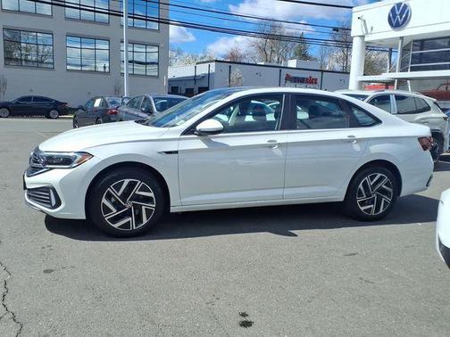 Opal White Pearl 2024 Volkswagen Jetta 1.5T SEL