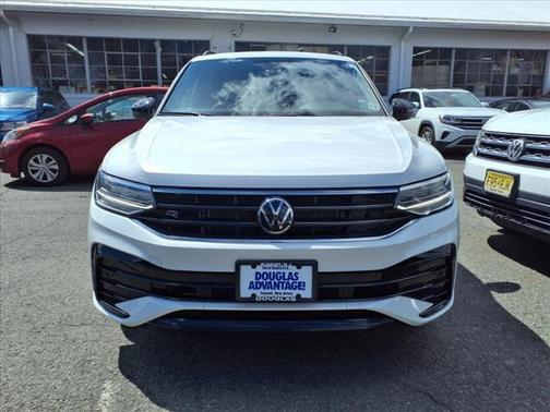 2022 Volkswagen Tiguan 2.0T SE R-Line Black 4MOTION
