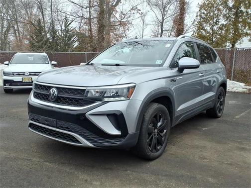 2023 Volkswagen Taos 1.5T SE