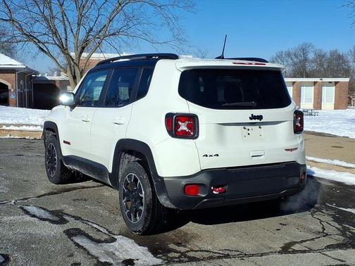2023 Jeep Renegade Trailhawk