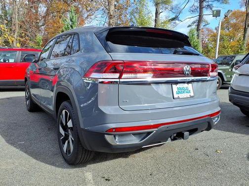 2025 Volkswagen Atlas Cross Sport 2.0T SE w/Technology 4MOTION