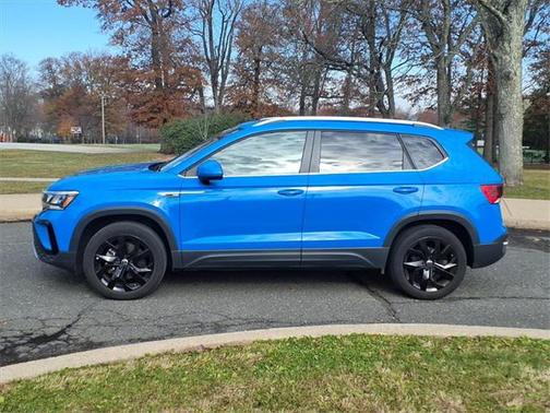 2022 Volkswagen Taos 1.5T SE