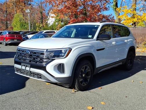 2025 Volkswagen Atlas 2.0T Peak Edition