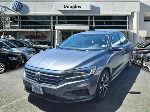 2021 Volkswagen Passat 2.0T SE
