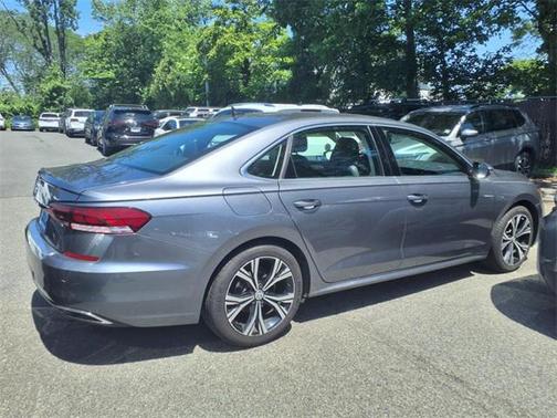 2021 Volkswagen Passat 2.0T SE