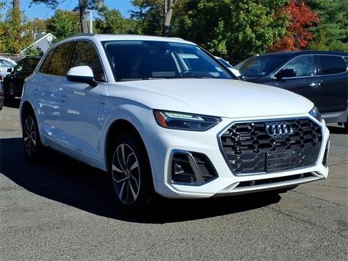 2023 Audi Q5 45 S line Premium Plus