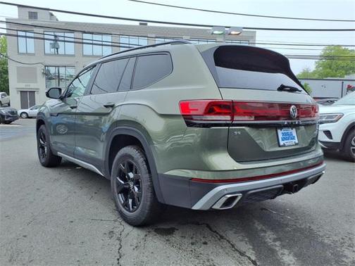 2025 Volkswagen Atlas 2.0T Peak Edition