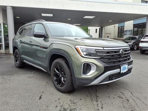 2025 Volkswagen Atlas 2.0T Peak Edition