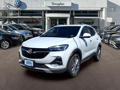 White Frost Tricoat 2023 Buick Encore GX Essence