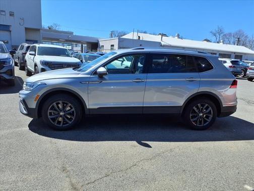 2022 Volkswagen Tiguan 2.0T SE 4MOTION