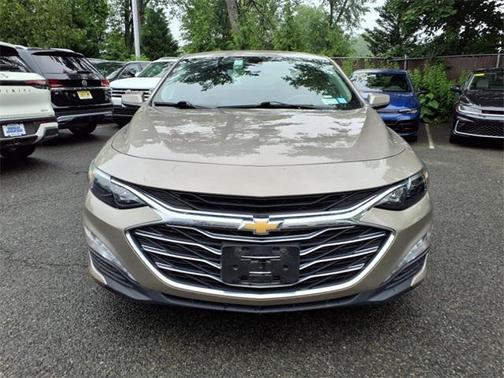 2022 Chevrolet Malibu FWD LT
