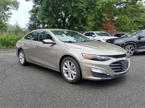 2022 Chevrolet Malibu FWD LT