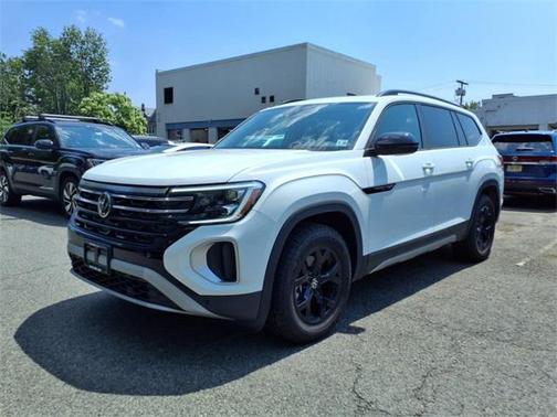 2025 Volkswagen Atlas 2.0T Peak Edition