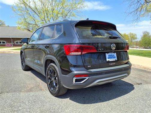 2023 Volkswagen Taos 1.5T SE