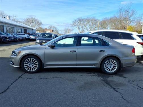 2016 Volkswagen Passat 1.8T SE