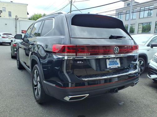 Deep Black 2024 Volkswagen Atlas 2.0T SEL