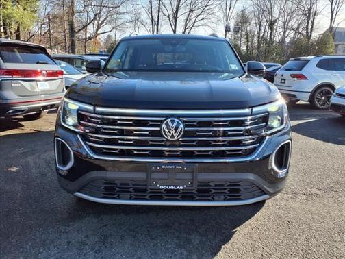 Deep Black 2024 Volkswagen Atlas 2.0T SEL