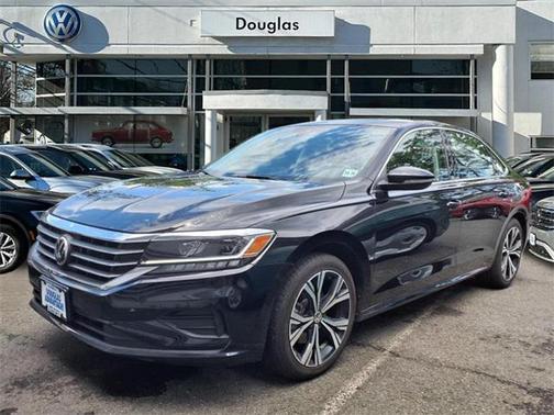 2022 Volkswagen Passat 2.0T SE