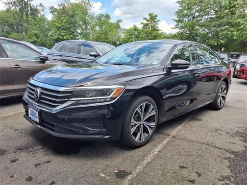 2022 Volkswagen Passat 2.0T SE