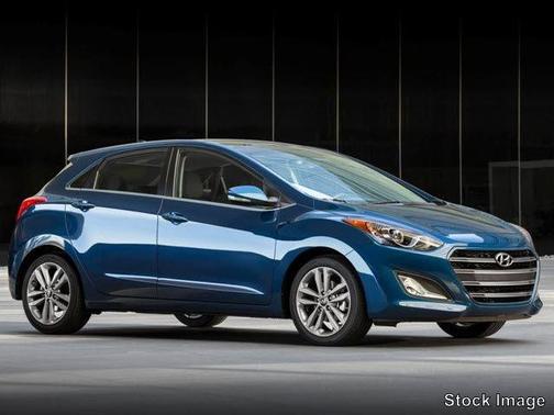 2017 Hyundai Elantra GT Base