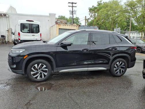 Deep Black 2026 Volkswagen Tiguan 2.0T S 4MOTION