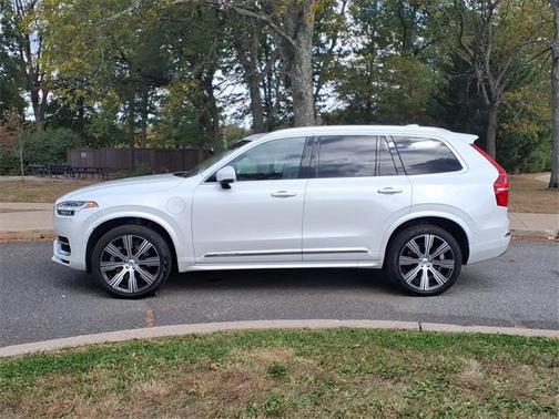 2022 Volvo XC90 Recharge Plug-In Hybrid T8 Inscription 6 Passenger